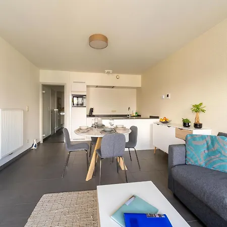 Chic Flat Near